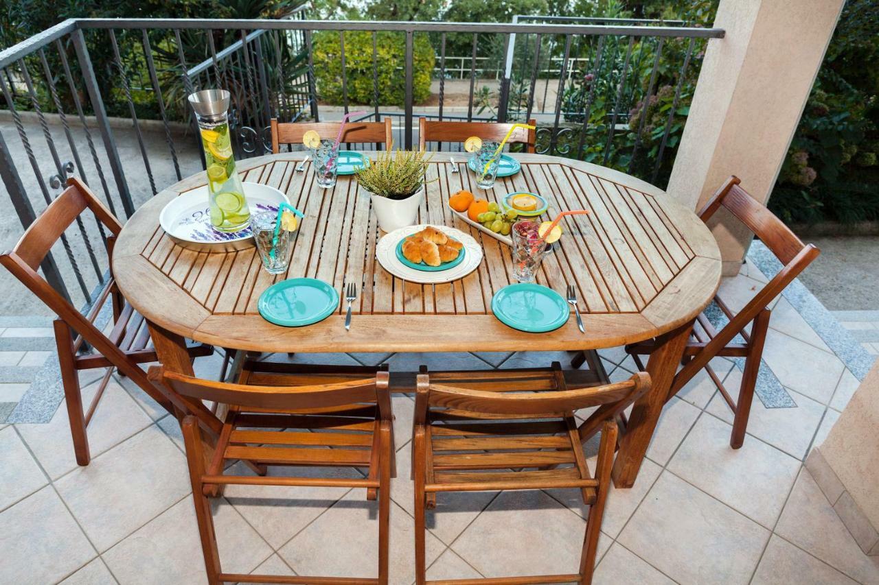 Apartment Villa Lidija Lovran Exterior photo