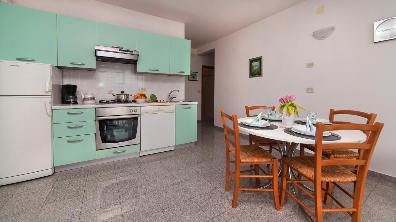 Apartment Villa Lidija Lovran Exterior photo